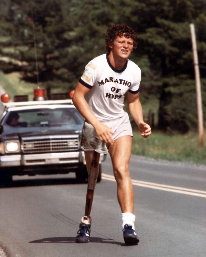The Athlete Who Lost His Leg Crossing Canada, Terry Fox, Interesting Historical Photos