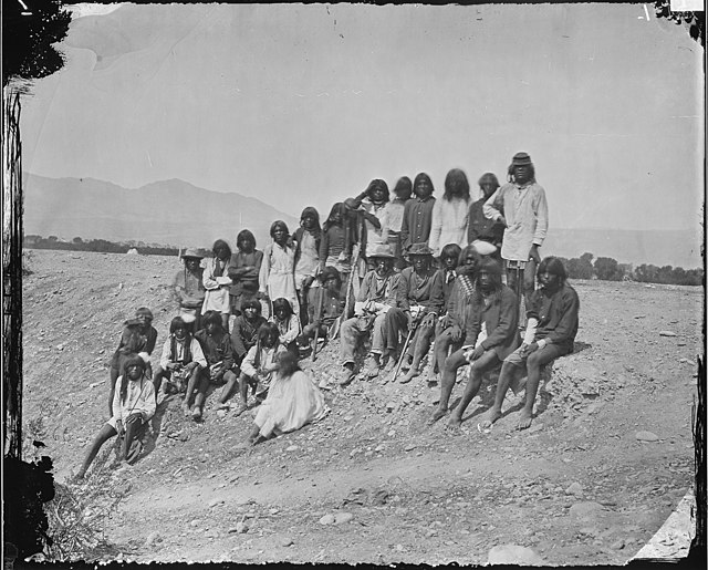 GROUP OF MOHAVE INDIANS