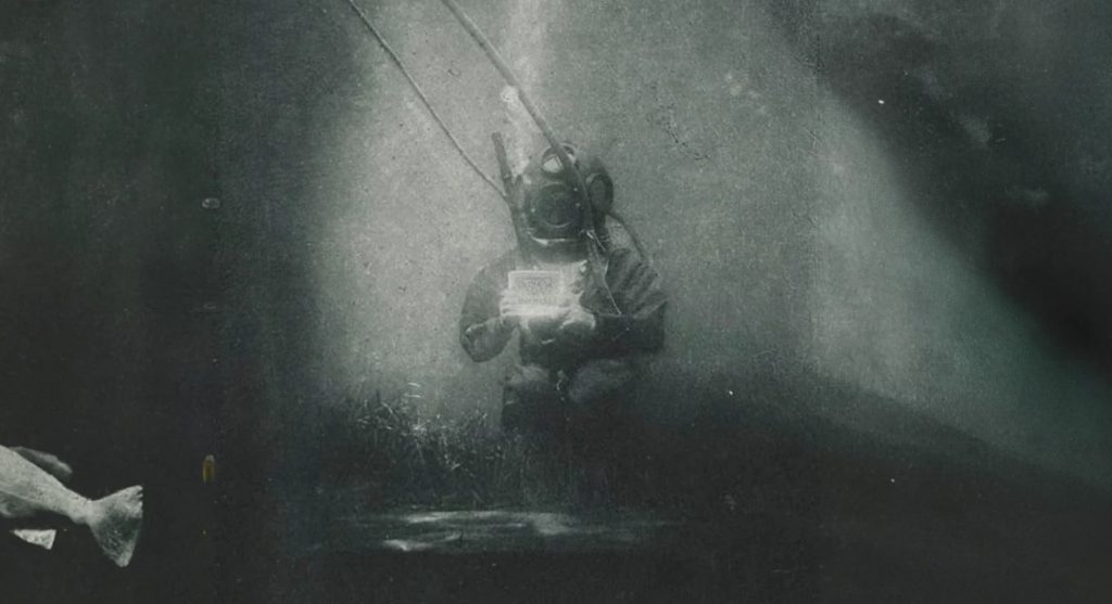 Worlds-First-Underwater-Portrait
