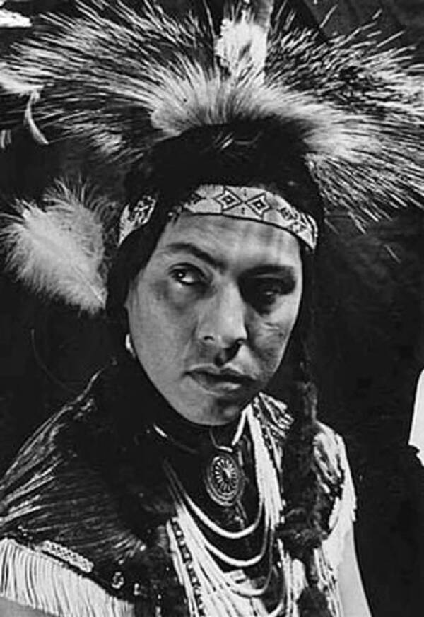 By seizing horses from the Nazis, Joe Medicine Crow earned the distinction of becoming the final war chief among the Plains Indians.