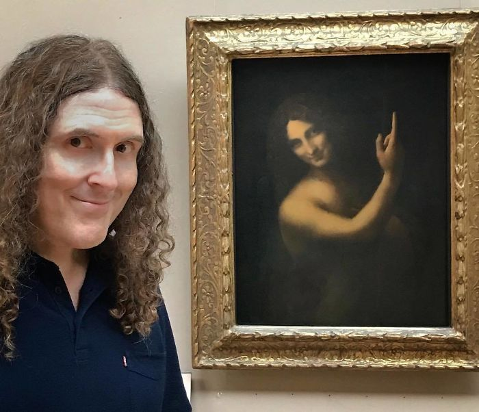 29 Times People Bumped into Their Twin Strangers in Museums